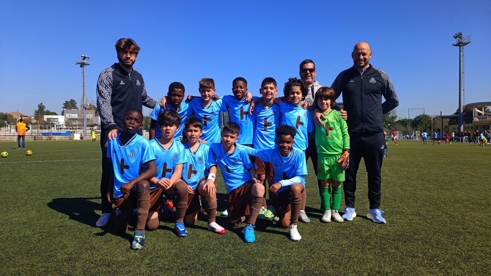 club kit photo