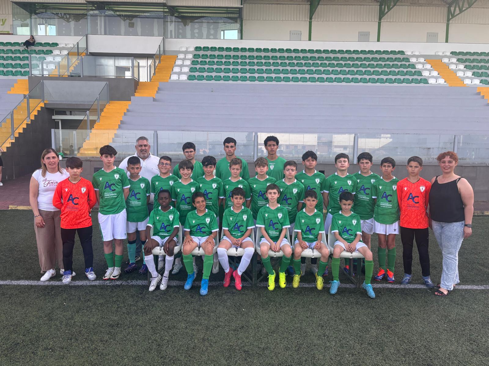 club kit photo
