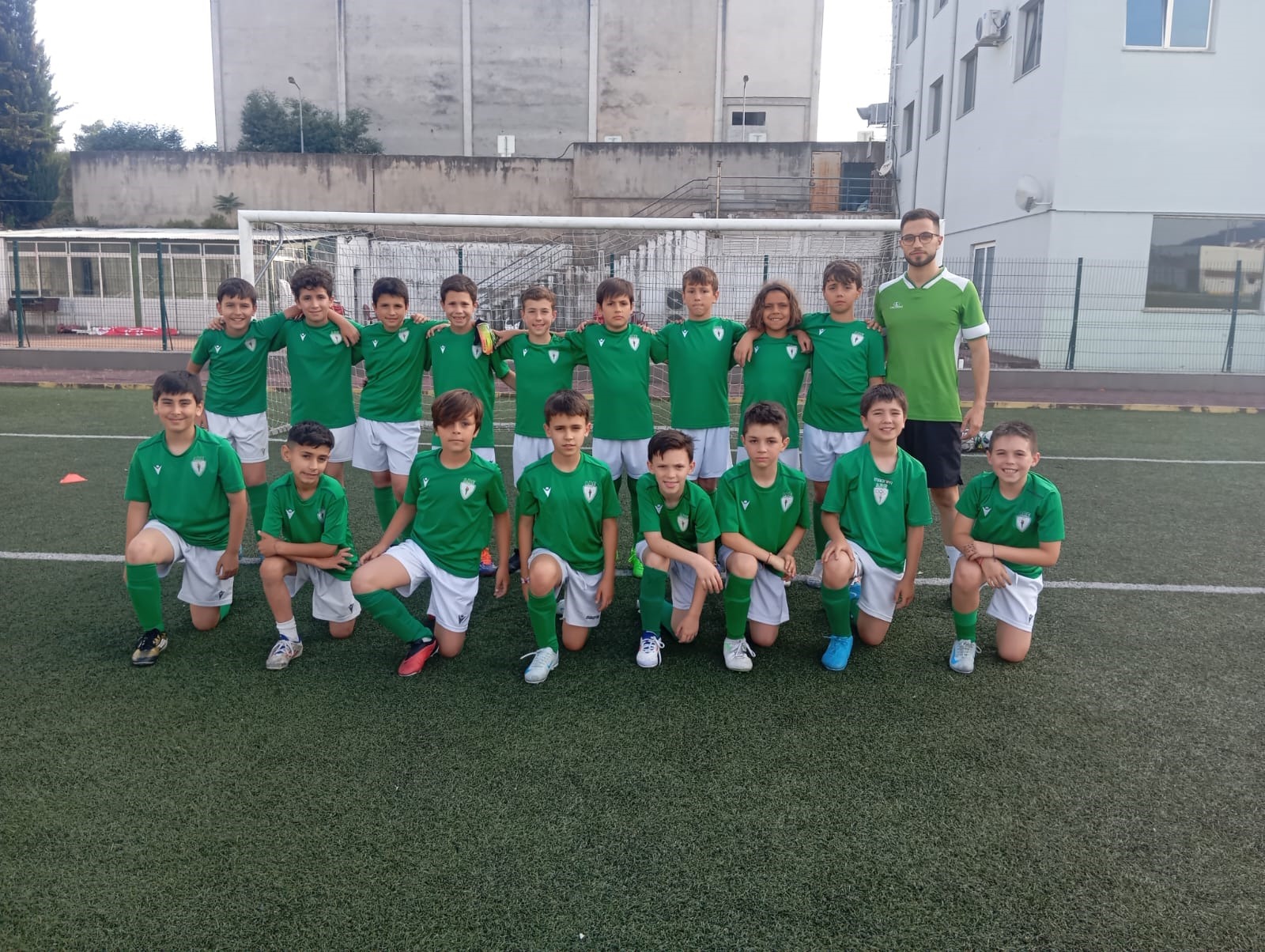 club kit photo